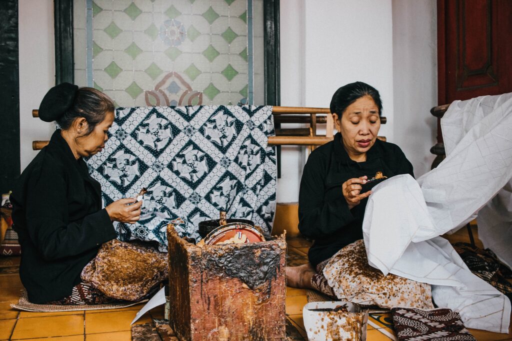 Women making Batik in the Keraton Yogyakarta